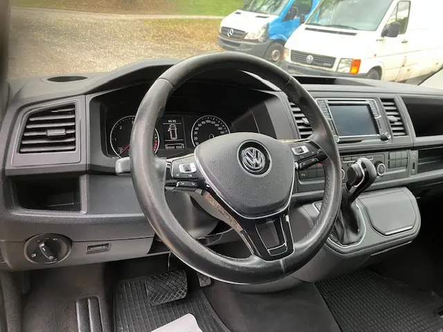 VOLKSWAGEN T6 MULTIVAN 2.0 TDI 150CH - DSG - TOIT OUVRANT - 7 PLACES - 160.000 KMS