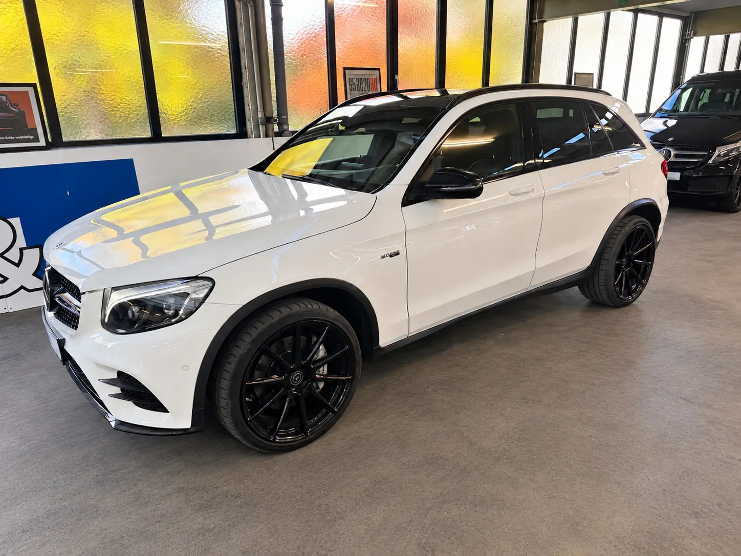 Mercedes-Benz Classe GLC 43 AMG 4MATIC | 390 ch | BVA | Toit panoramique | Burmester | Affichage tête haute | Suspension pneumatique | Attelage