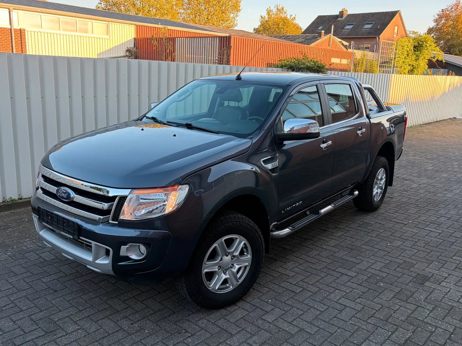 FORD RANGER LIMITED DOPPELKABINE 4X4*3,2 L TÜV 6-28* | BVM