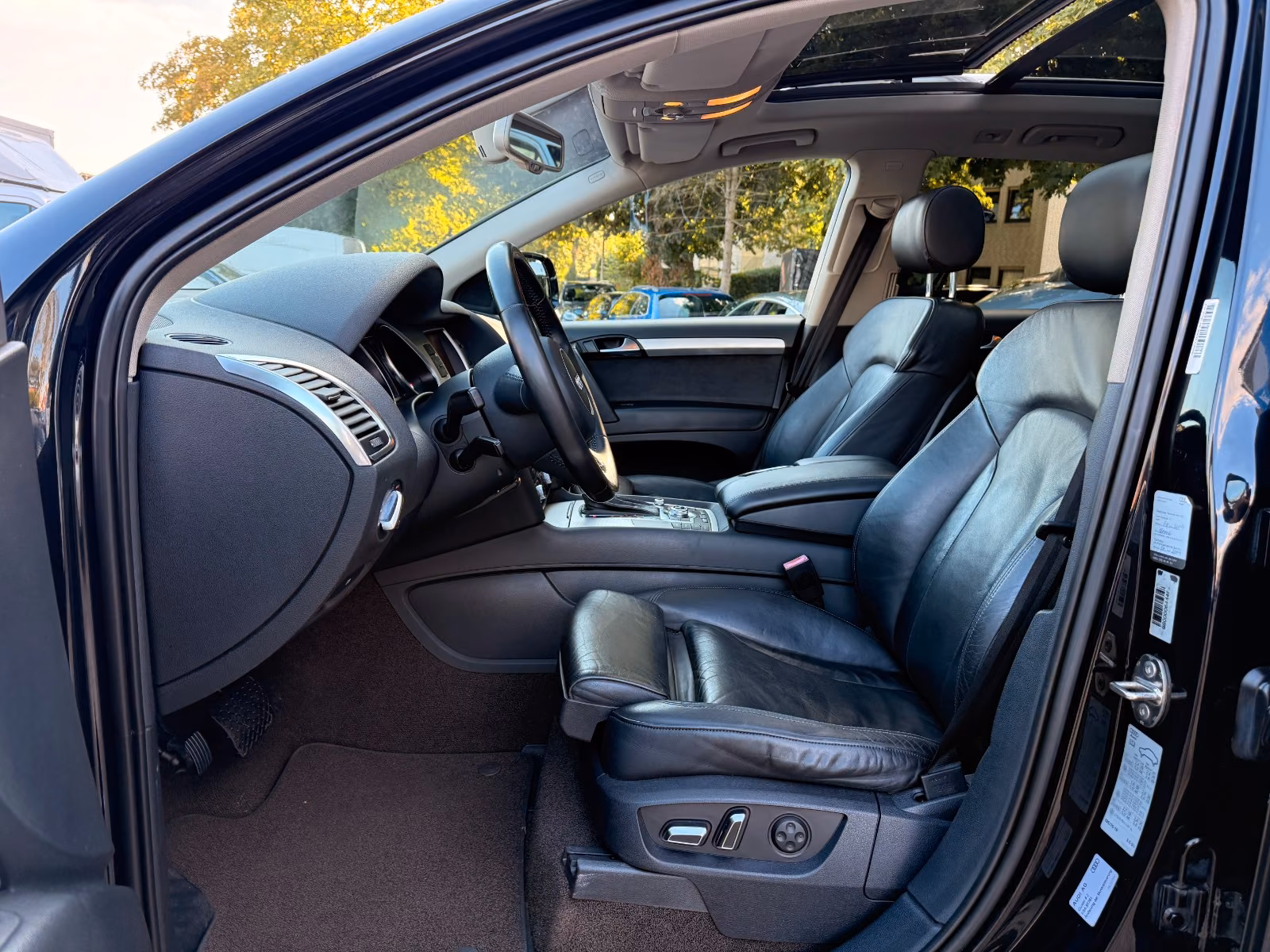 AUDI Q7 3.0 V6 TDI 245 CH – QUATTRO – BVA – 7 PLACES – TOIT PANORAMIQUE – CUIR – XÉNON – 189 000 KM