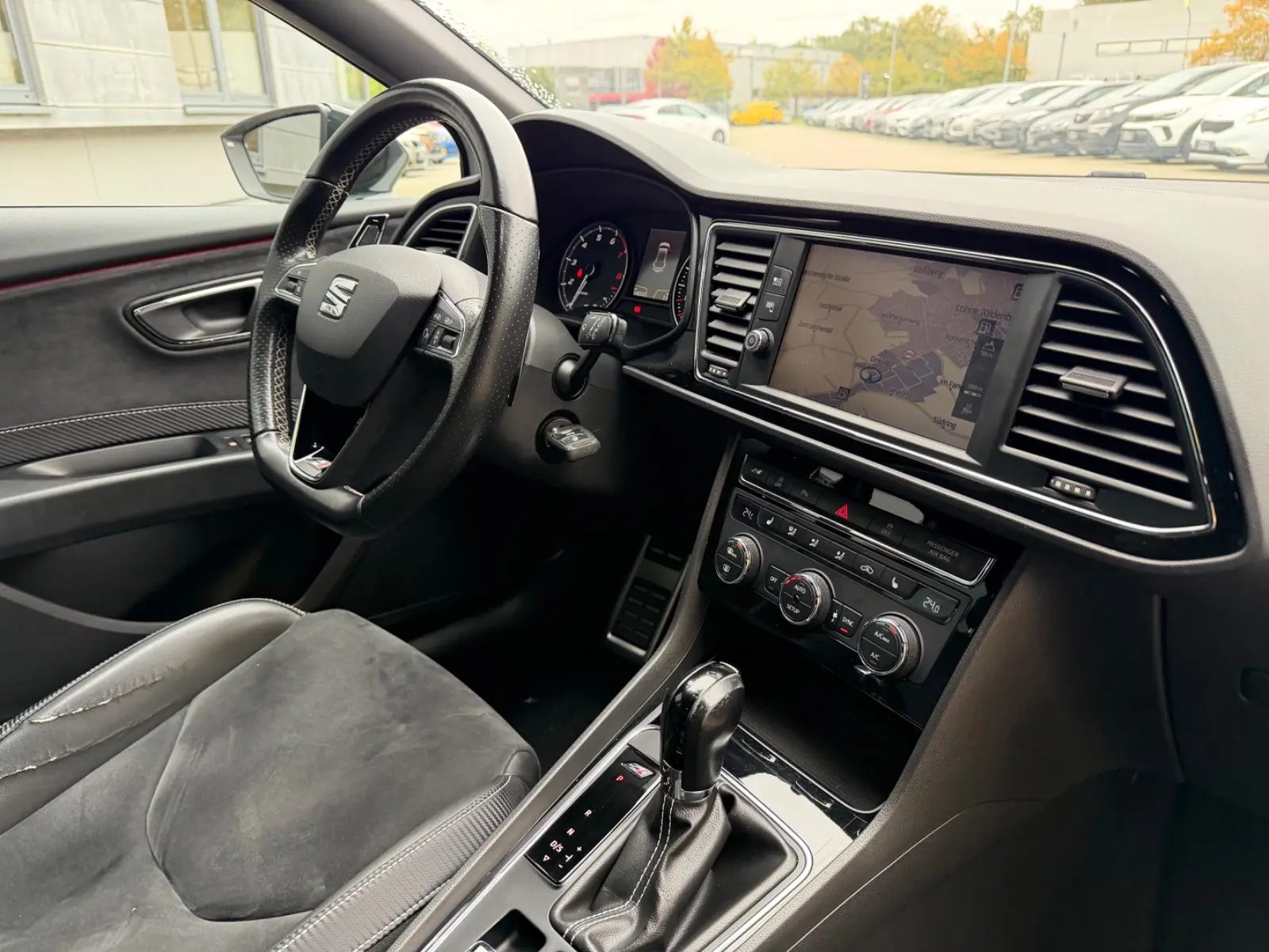 SEAT LEON CUPRA - 300 CV - ALCANTARA - BVA - ÉCHAPPEMENT SPORT
