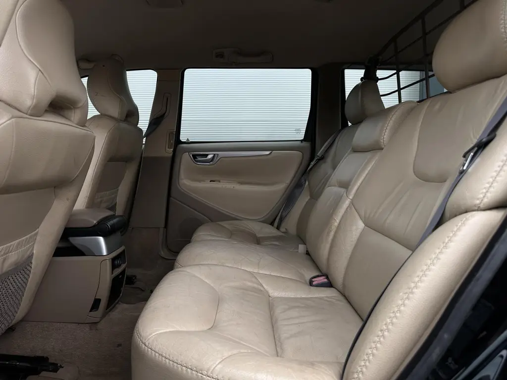 VOLVO XC70 2.5T 210 ch AWD 4x4 BVA CONFORT LINE - 289890 km