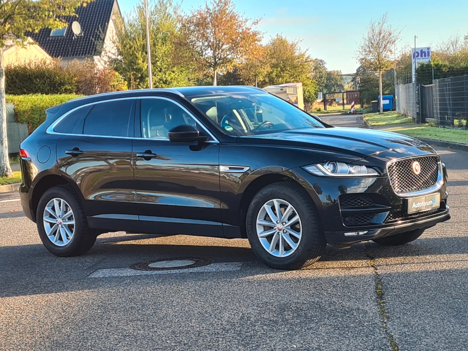 JAGUAR F-PACE PORTFOLIO AWD