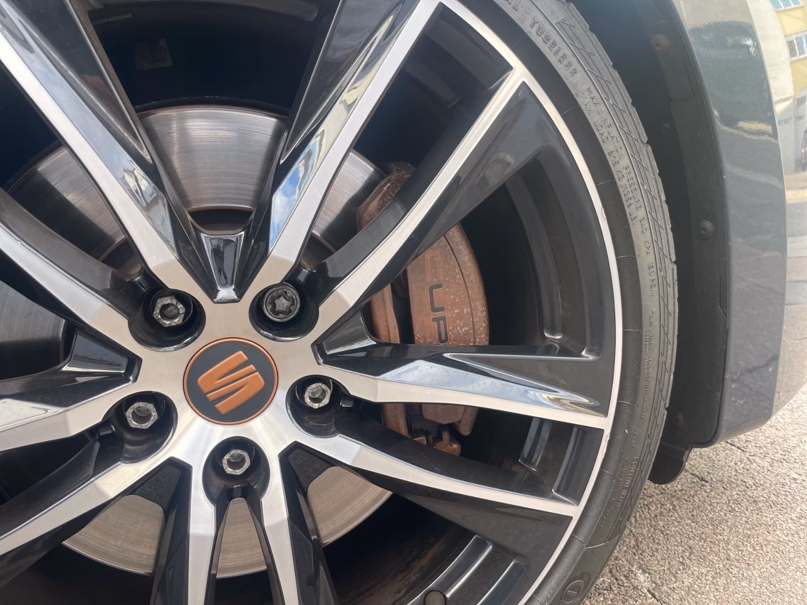 Seat Leon ST Cupra 300 4Drive DSG • Virtual Cockpit • BeatsAudio • ACC • Toit pano