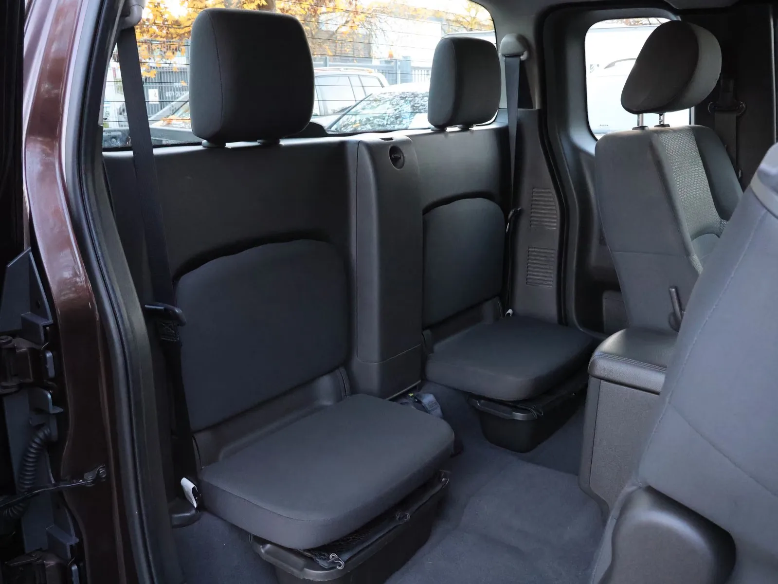 NISSAN NAVARA KING CAB SE 4X4 2.5 DCI 1ERE MAIN CLIM TUV  | 190 ch | BVM | VOLANT EN CUIR