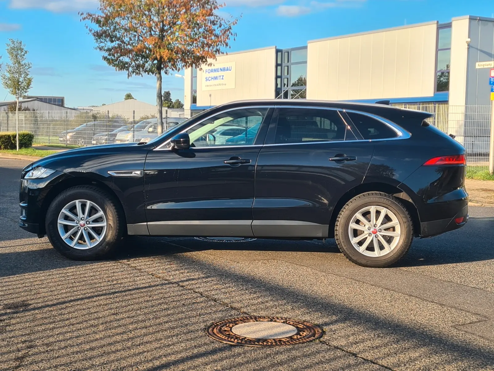 JAGUAR F-PACE PORTFOLIO AWD