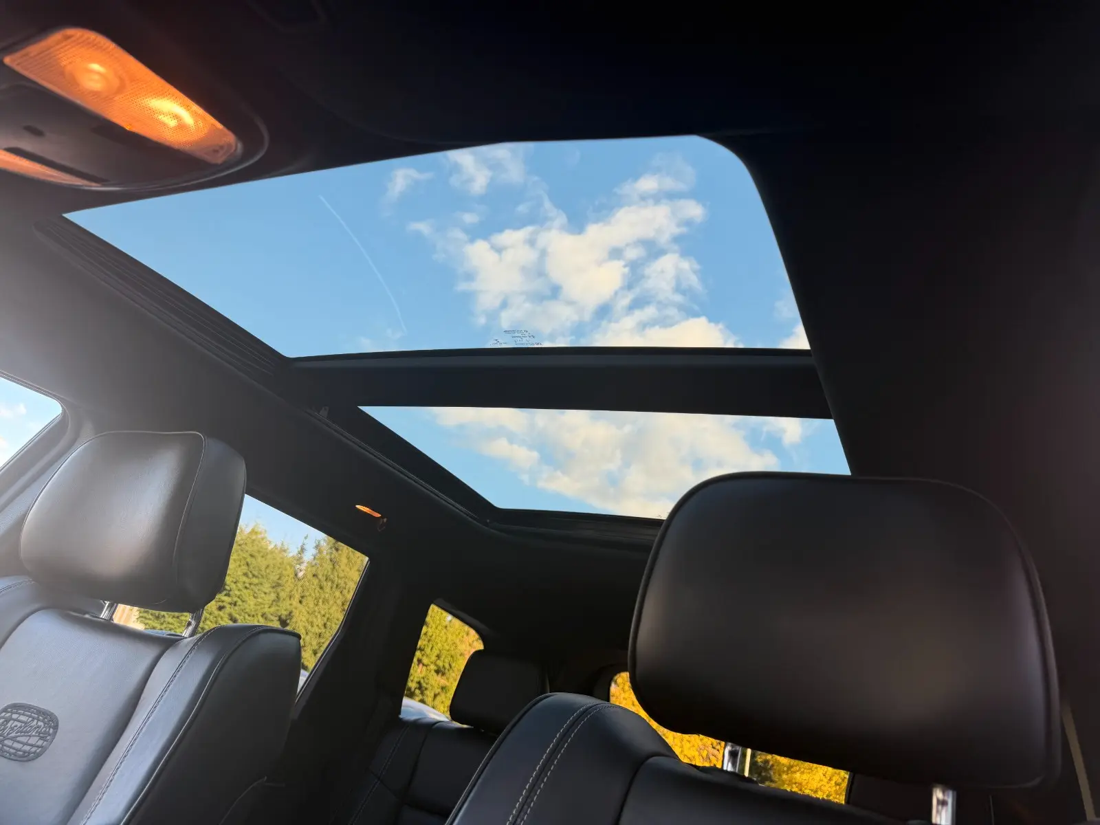 Jeep Grand Cherokee 3.0 CRD Overland | 250 ch | BVA | Toit panoramique | Cuir | Suspension pneumatique | Sièges chauffants et ventilés | Attelage