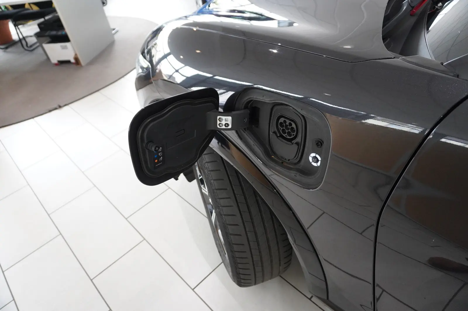 FORD MUSTANG MACH-E AWD 99KWH GPS / LED / 360° / PANORAMIQUE /  351 ch | BVA | 99KWH