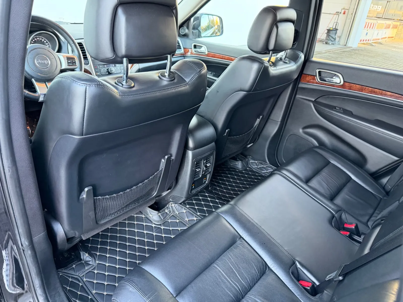 JEEP GRAND CHEROKEE 3.0 CRD LIMITED | 241 ch | 4X4 | BVA | HAYON ÉLECTRIQUE | RÉGLAGE ÉLECTRIQUE DES SIÈGES AVEC FONCTION MÉMOIRE | VOLANT EN CUIR