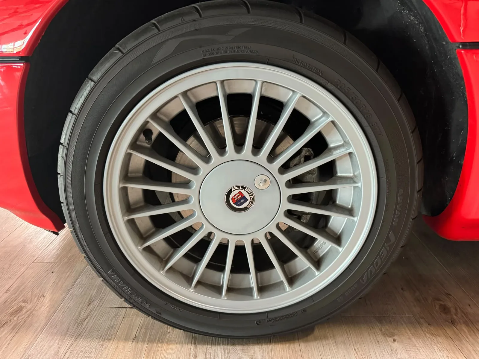 BMW Z1 - ROUGE - BVM - 170 CV