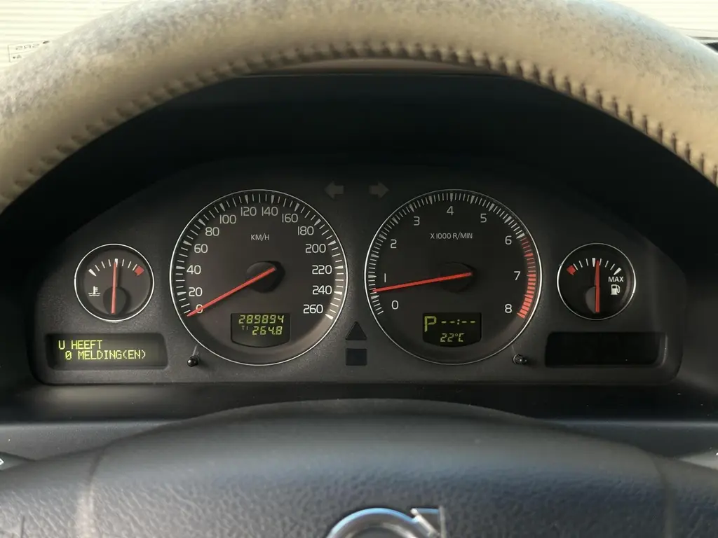 VOLVO XC70 2.5T 210 ch AWD 4x4 BVA CONFORT LINE - 289890 km