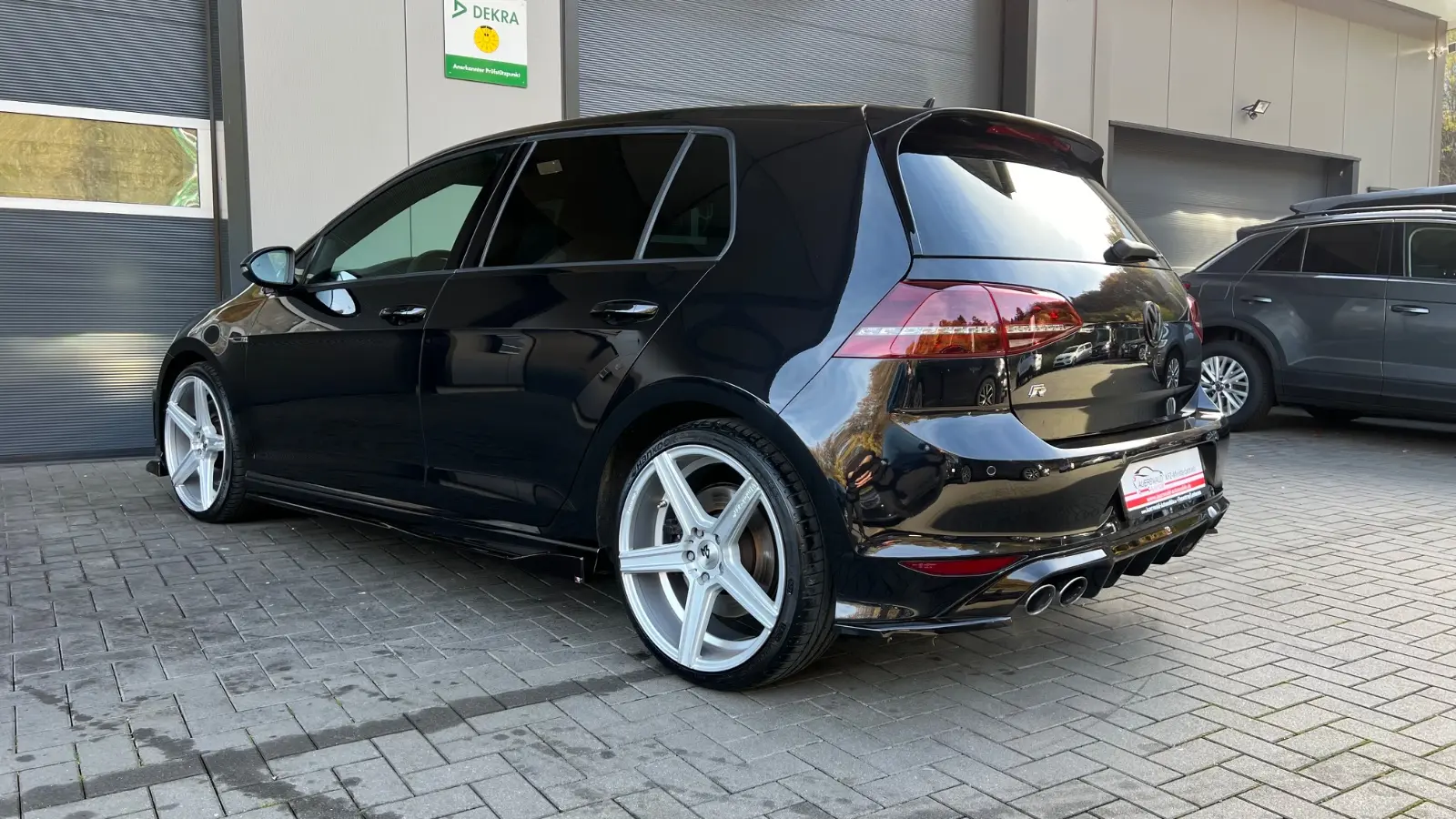 VOLKSWAGEN GOLF VII - R 4MOTION - 300 CV - BVM - HISTORIQUE COMPLET