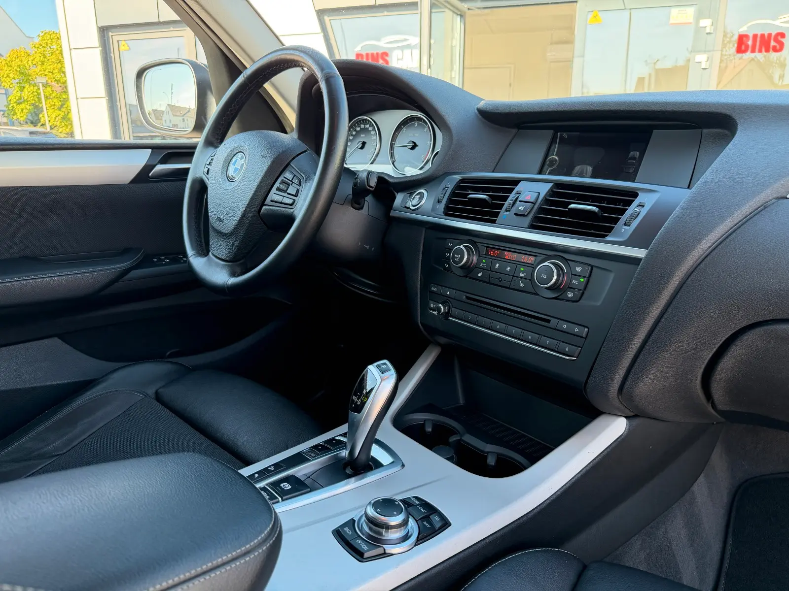 BMW X3 xDRIVE 20d 184ch BVA8 4x4 - CUIR - GPS - SIÈGES CHAUFFANTS - ATTELAGE - LED - RADARS AVANT/ARRIÈRE