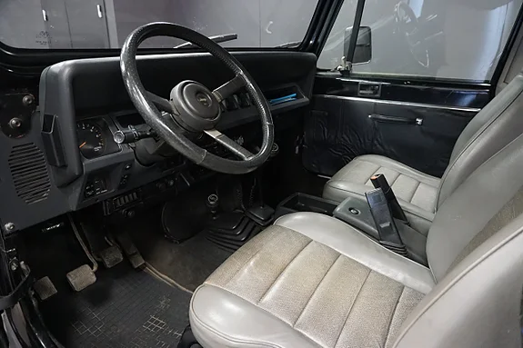 JEEP WRANGLER 4.0 184CH - 4WD - BVM - ATTELAGE - 130.000 KMS