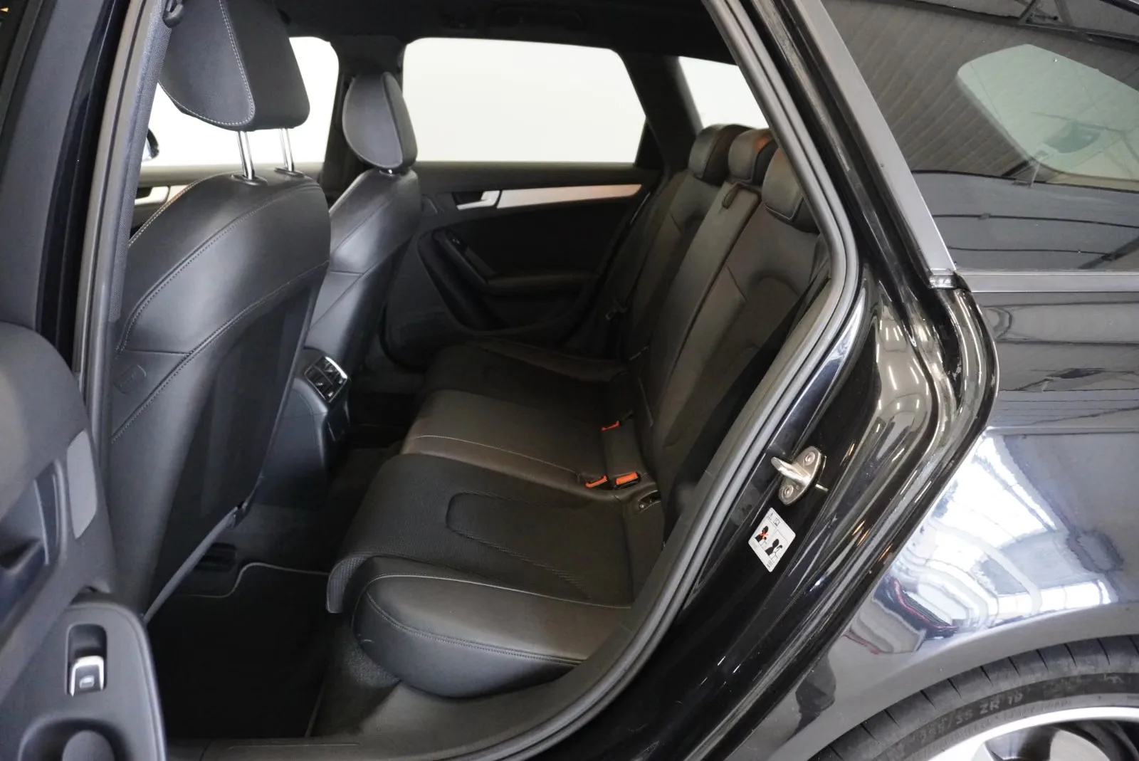 Audi A4 2.0 TFSI quattro 224 ch S line • S tronic • GPS • Radars AV/AR • Audi Sound System