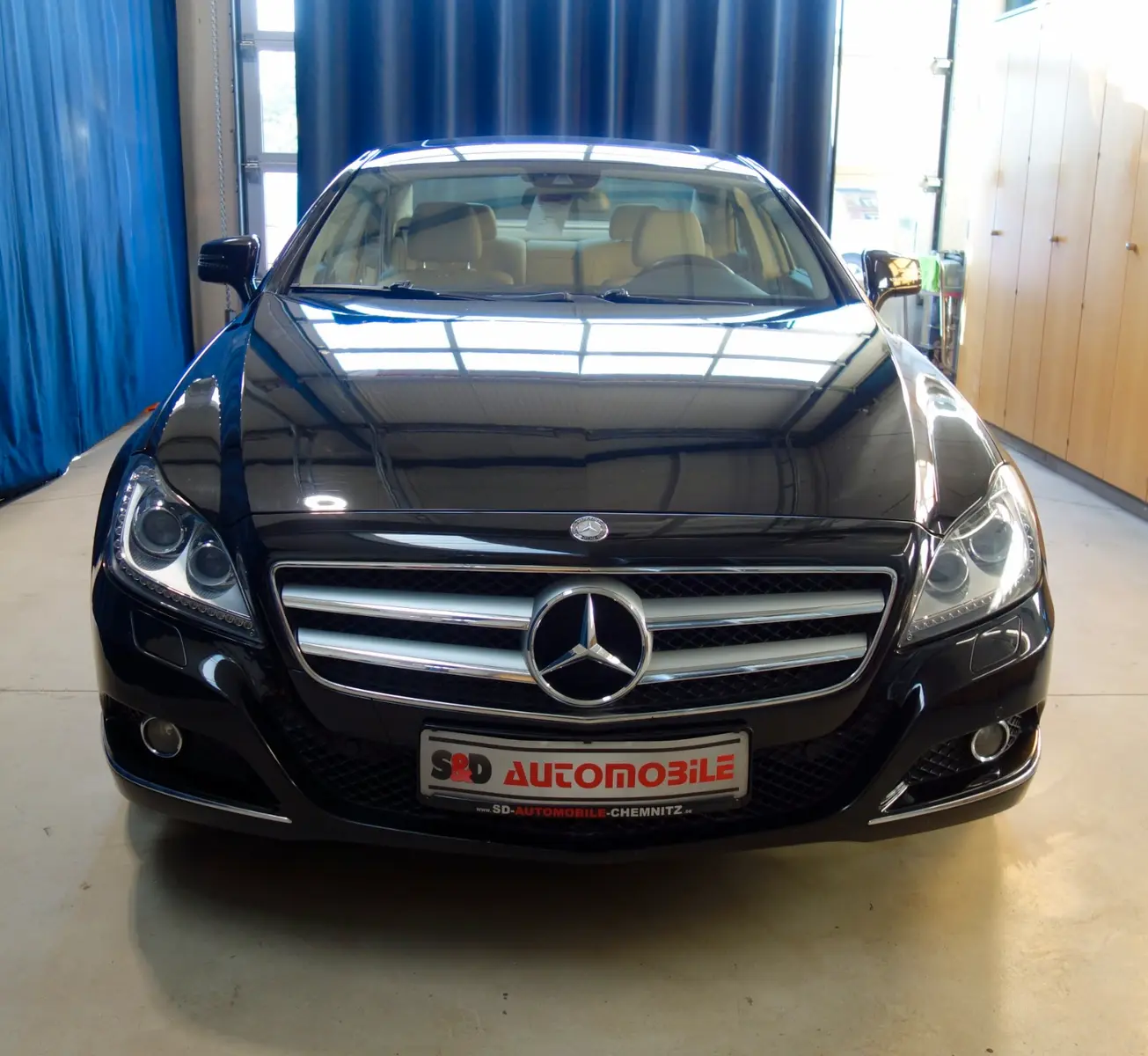 Mercedes-Benz Classe CLS 350 BlueEFFICIENCY | 306 ch | BVA | Cuir beige | Suspension pneumatique | Toit ouvrant | GPS | Sièges chauffants