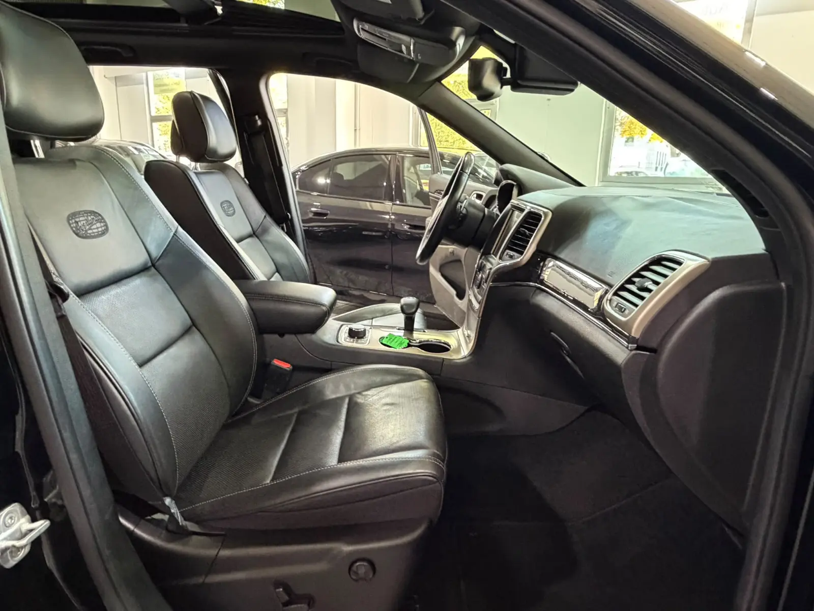 JEEP GRAND CHEROKEE | 241 ch | 4X4 | BVA |3.0 CRD OVERLAND | GPS | CUIR