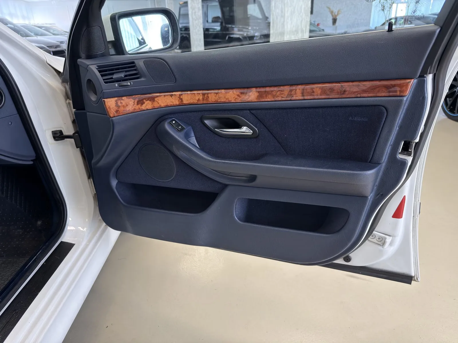 BMW 540 i TOURING 4.4 286 ch BVA - ATTELAGE - 255000 km