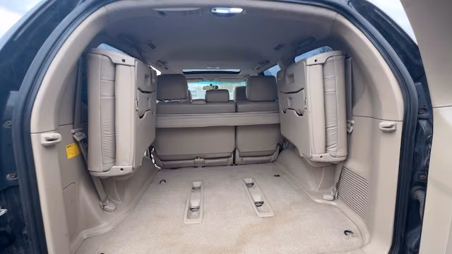 Toyota Land Cruiser 3.0 D-4D 173 ch Executive • 8 places • Boîte auto • Cuir beige • GPS • Toit ouvrant