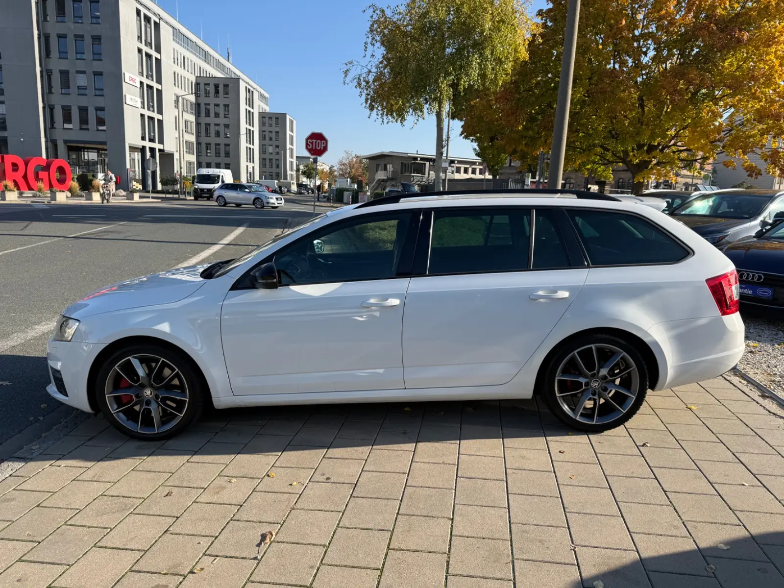 SKODA OCTAVIA COMBI RS 220CH - BVM - HAYON ÉLECTRIQUE - PACK SPORT - 127.450 KMS