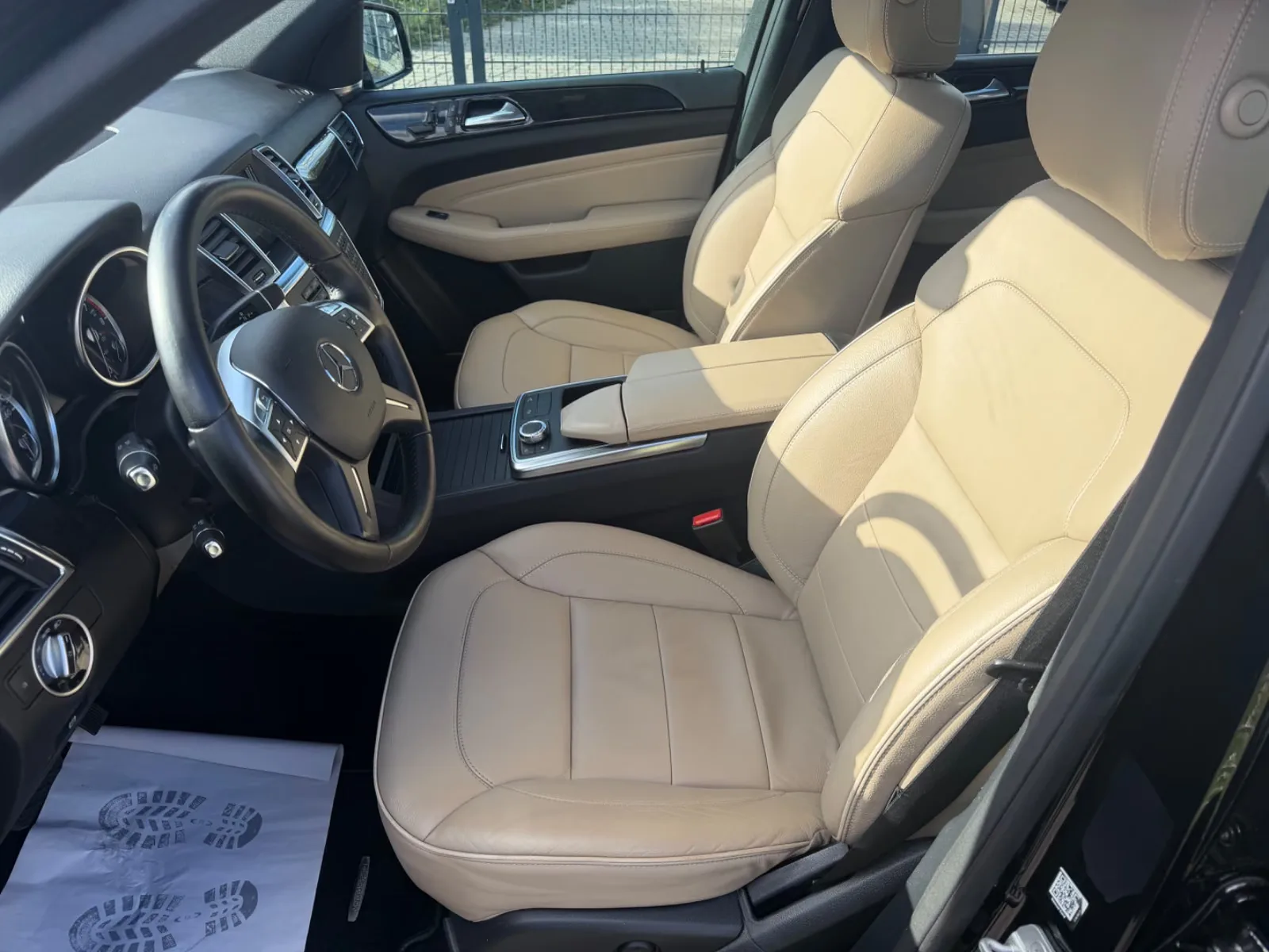 Mercedes-Benz Classe M 350 4MATIC Pack AMG | 306 ch | BVA | Toit panoramique | Cuir beige | Harman Kardon | GPS | Attelage