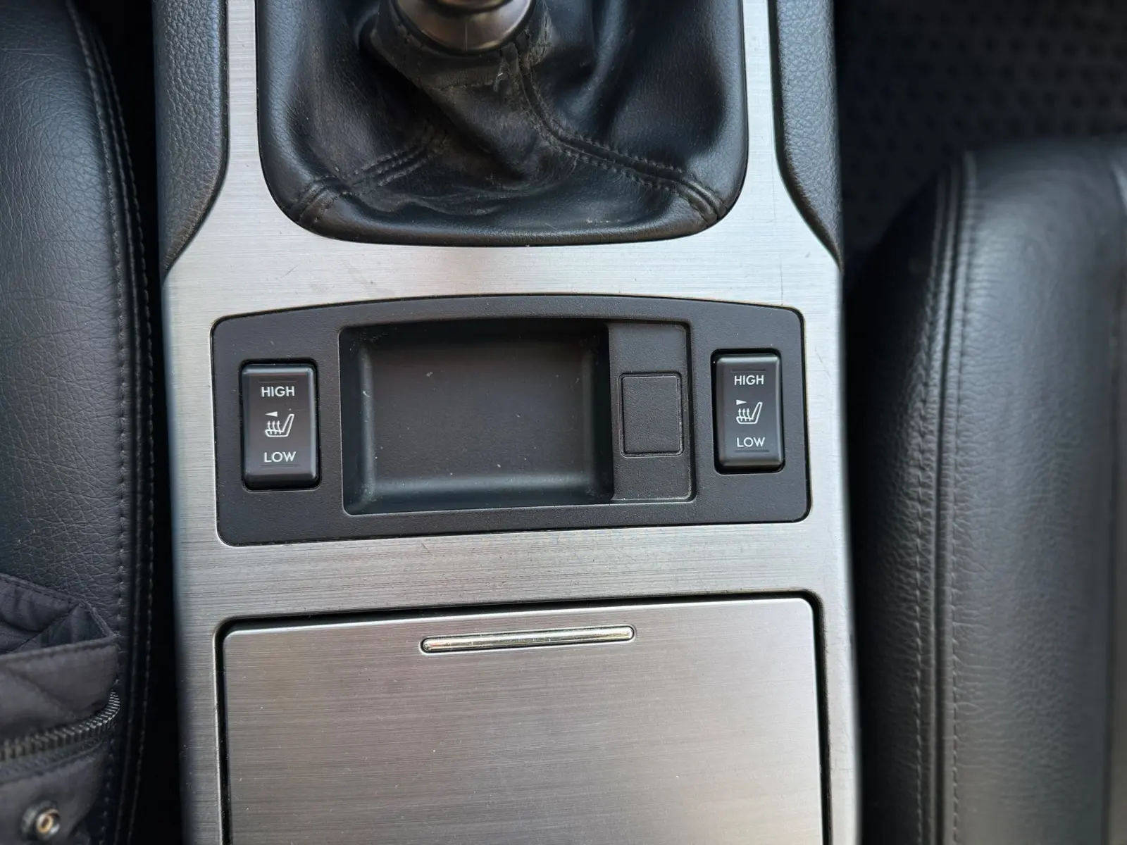 SUBARU LEGACY BREAK PACK SPORT 2.0 150 ch 4X4 BVM - CHAUFFAGE STATIONNAIRE -TOIT OUVRANT - 184350 km