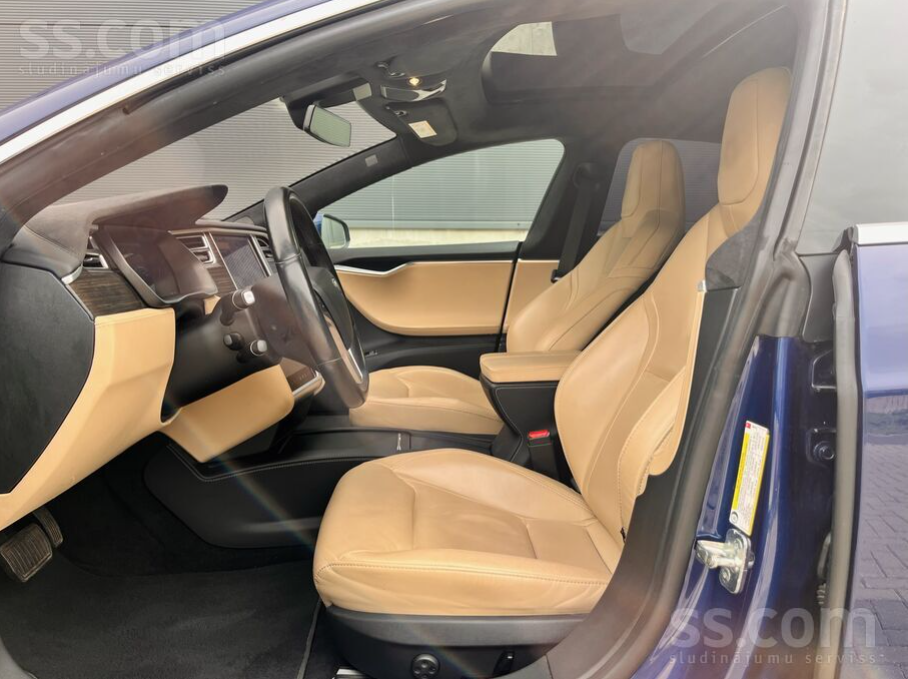 Tesla Model 75D 332ch 4x4 - Toit ouvrant panoramique - Autopilot - Suspension pneumatique - Régulateur adaptatif