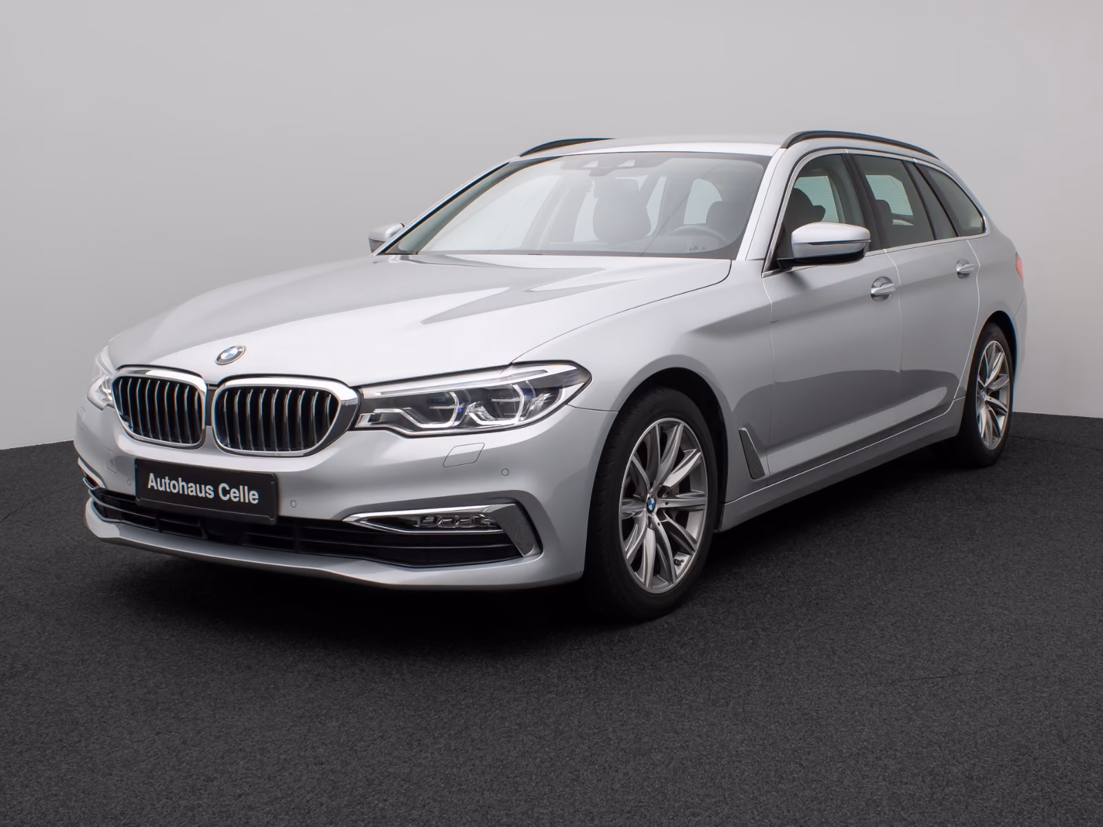 BMW 530i TOURING 252CH - LUXURY LINE -  CAMÉRA - HUD - 142.000 KMS