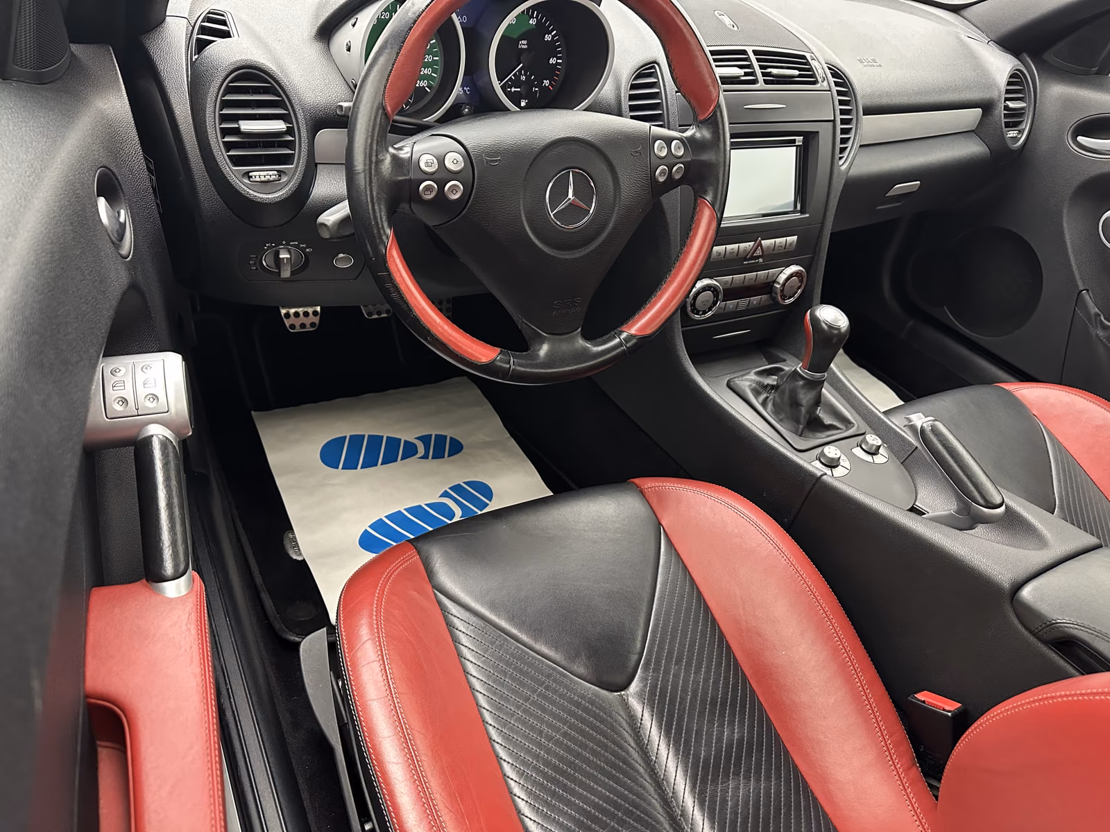 MERCEDES-BENZ SLK - 200 KOMPRESSOR - 163 CV - BVM - CUIR INTÉGRAL
