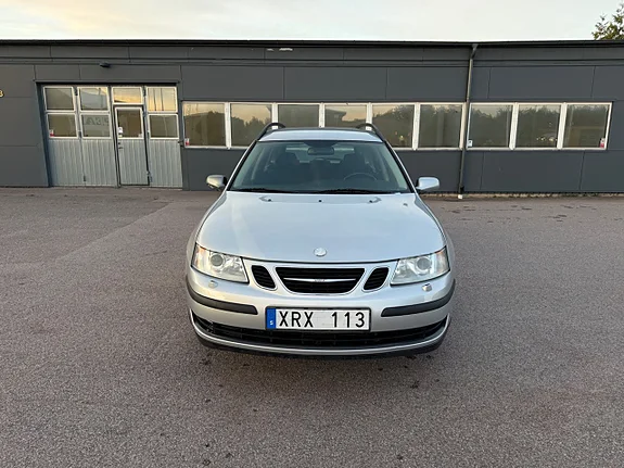 SAAB 9-3 SPORTCOMBI 1.8 LINEAR 122 ch BVM - 1ère MAIN - ATTELAGE - 166760 KM
