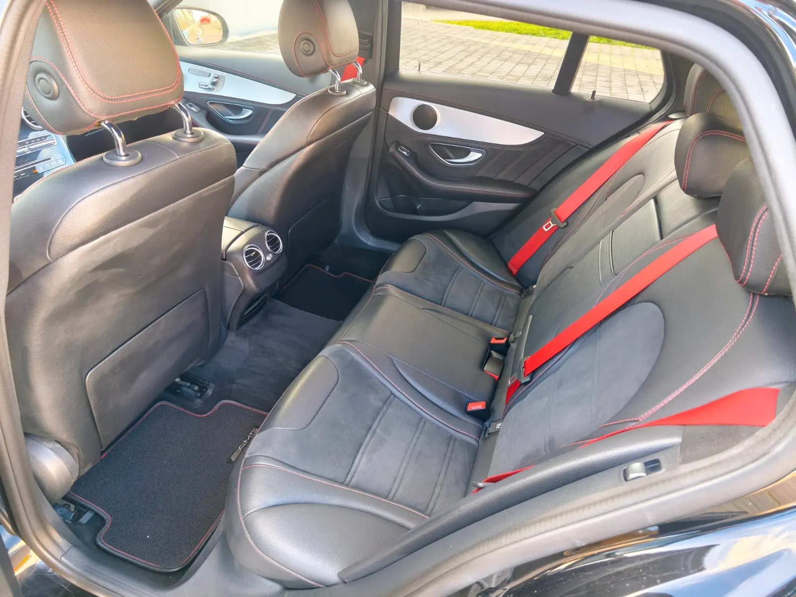 Mercedes-Benz Classe C 43 AMG 4MATIC Break Night Paket | 367 ch | BVA | Hayon électrique | Pack sport | Sièges électriques à mémoire