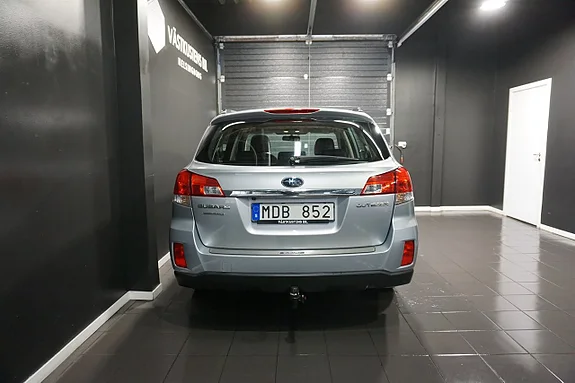 SUBARU OUTBACK 2.5 167 ch 4x4 4WD LINEARTRONIC BUSINESS BVA - 2ème MAIN - ATTELAGE - CAMÉRA - 196000 km