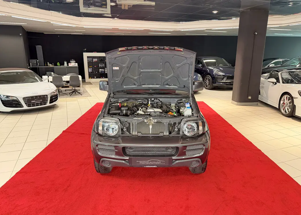SUZUKI JIMNY 1.3 VVT 86ch 4x4 - TRANSMISSION INTÉGRALE - ATTELAGE - CARNET D'ENTRETIEN - 2e MAIN