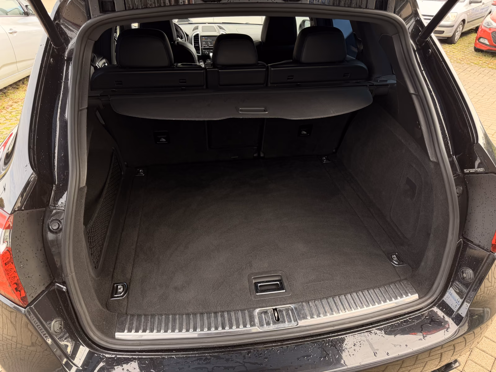 PORSCHE CAYENNE 3.6 V6 299ch TIPTRONIC 4x4 - SUSPENSION PNEUMATIQUE - CHAUFFAGE AUXILIAIRE - TOIT OUVRANT - ATTELAGE - JANTES 20"