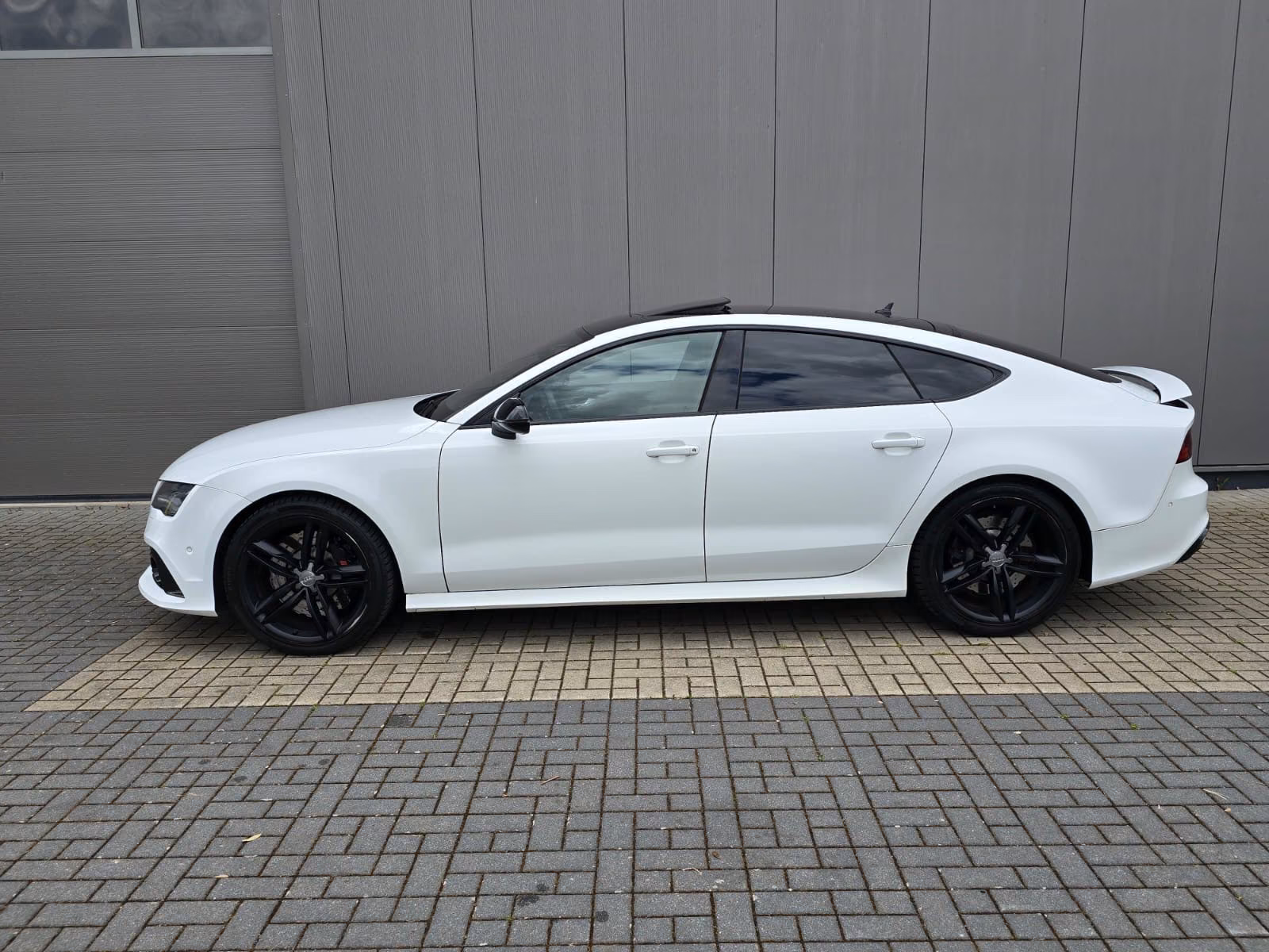 AUDI RS7 - 4.0 TFSI - 560 CV - BVA - ALCANTARA