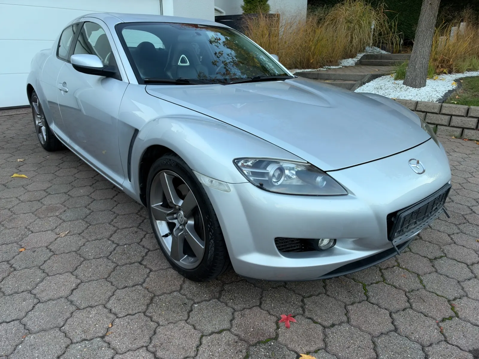 MAZDA RX-8 REVOLUTION 1.3 WANKEL 192ch - CUIR - GPS - SIÈGES CHAUFFANTS ET ÉLECTRIQUES - CLIM AUTO - ÉCHAPPEMENT SPORT FOX