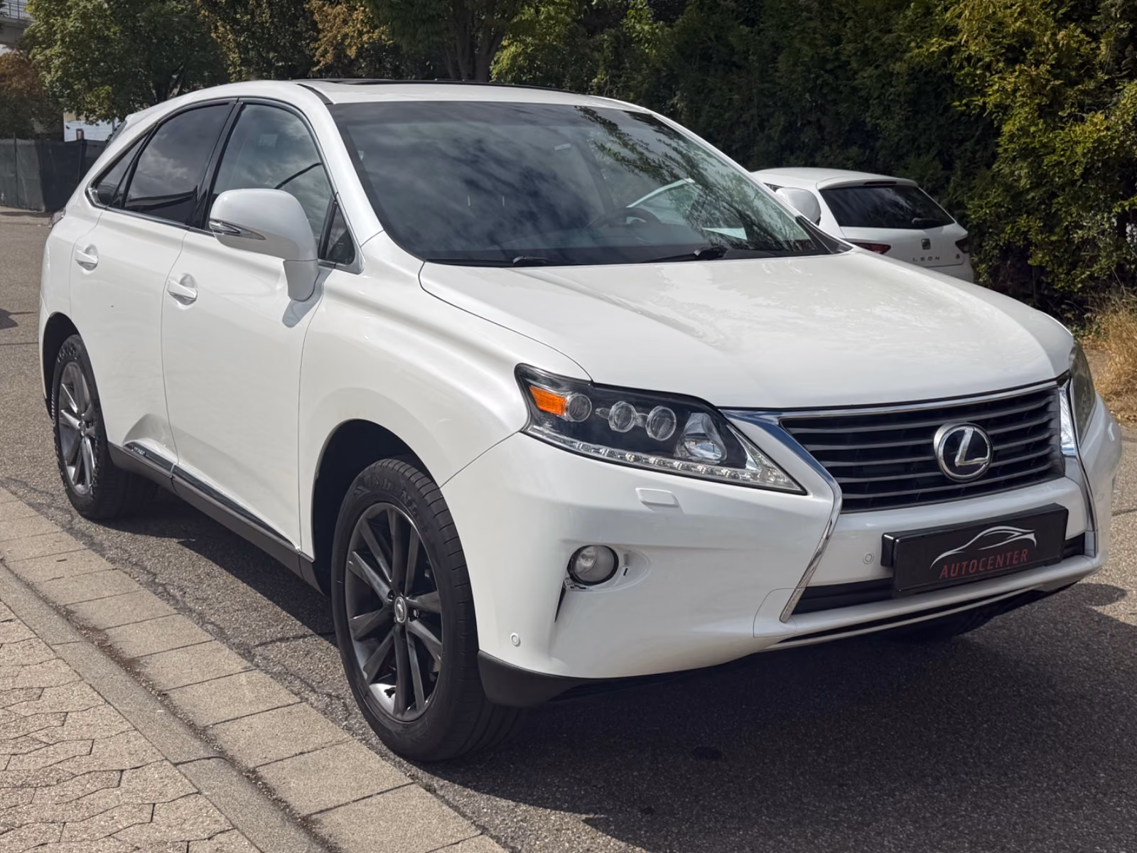 LEXUS RX 450h V6 3.5 HYBRIDE 299ch 4x4 BVA - CUIR - TOIT PANORAMIQUE - AFFICHAGE TÊTE HAUTE - CAMÉRA 360° - SIÈGES CHAUFFANTS