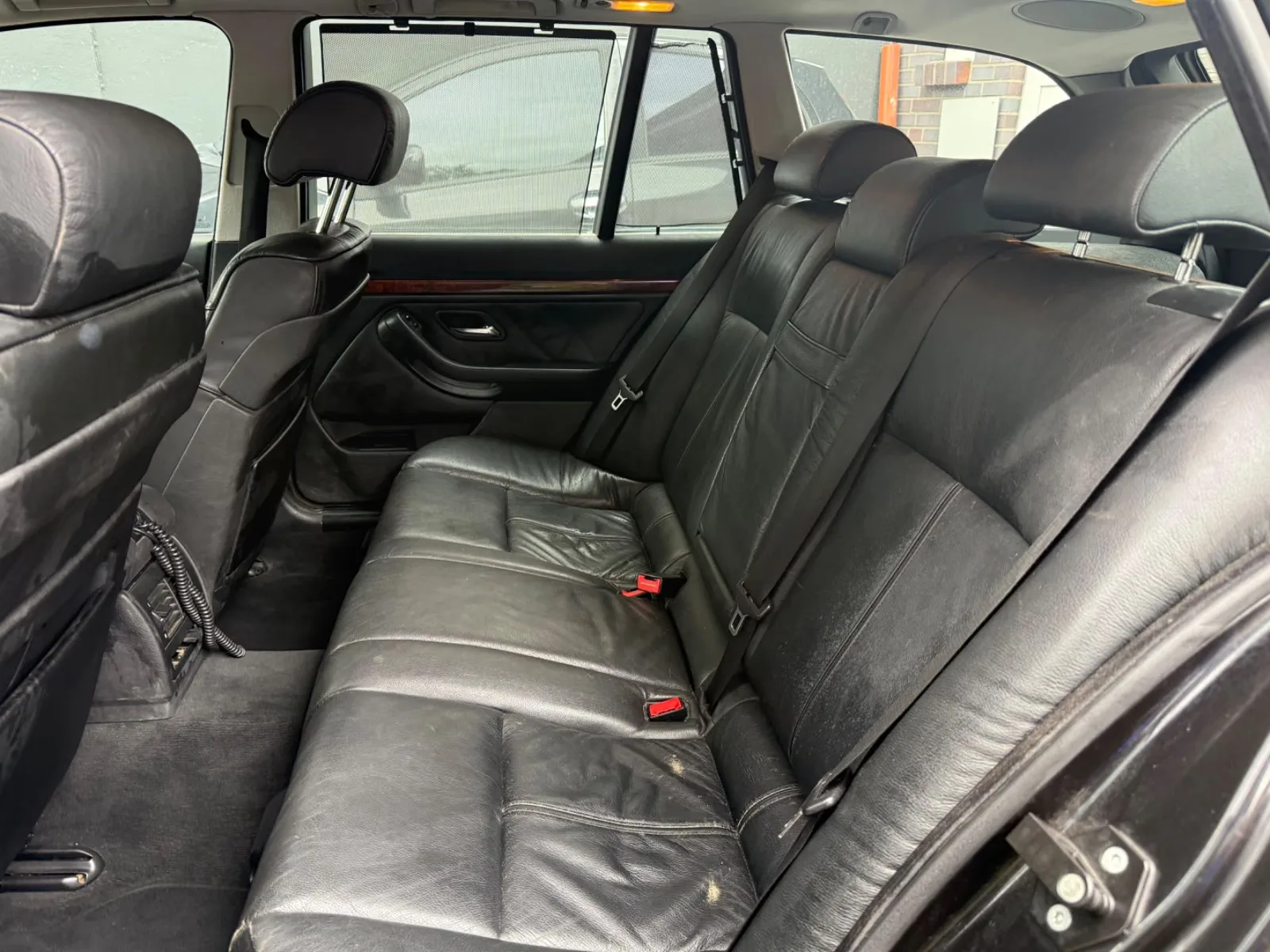 BMW 528 i TOURING 193 ch BVA - CUIR - 2ème MAIN - 239000 km