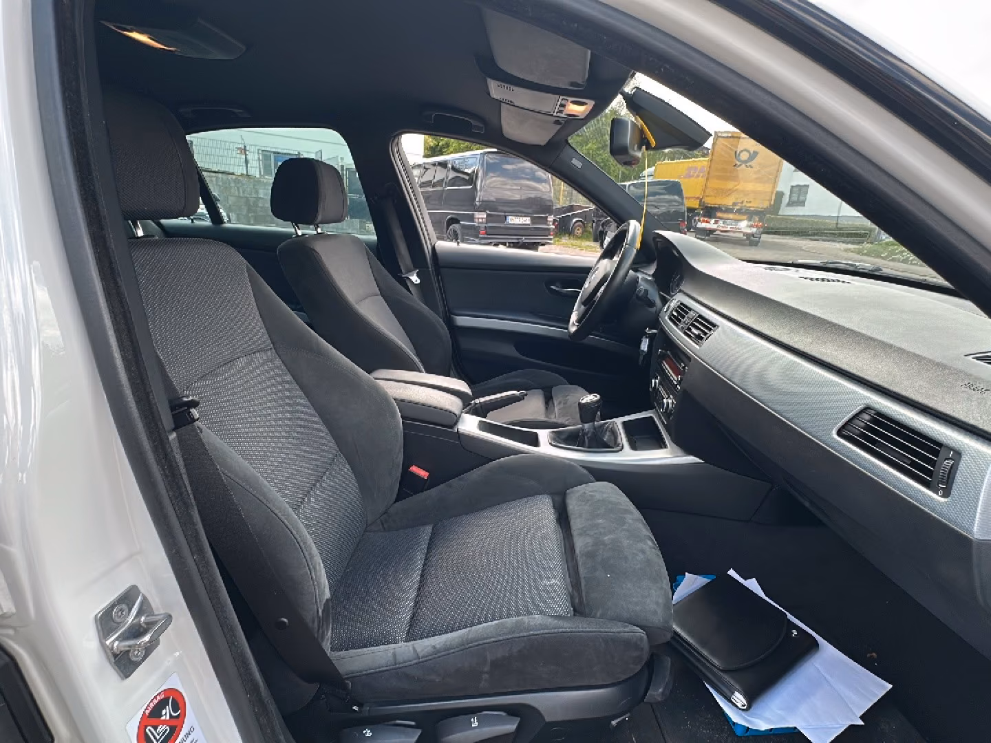 BMW 318 I M PACK SPORT | 143 ch | BVM | SIÈGES CHAUFFANTS |