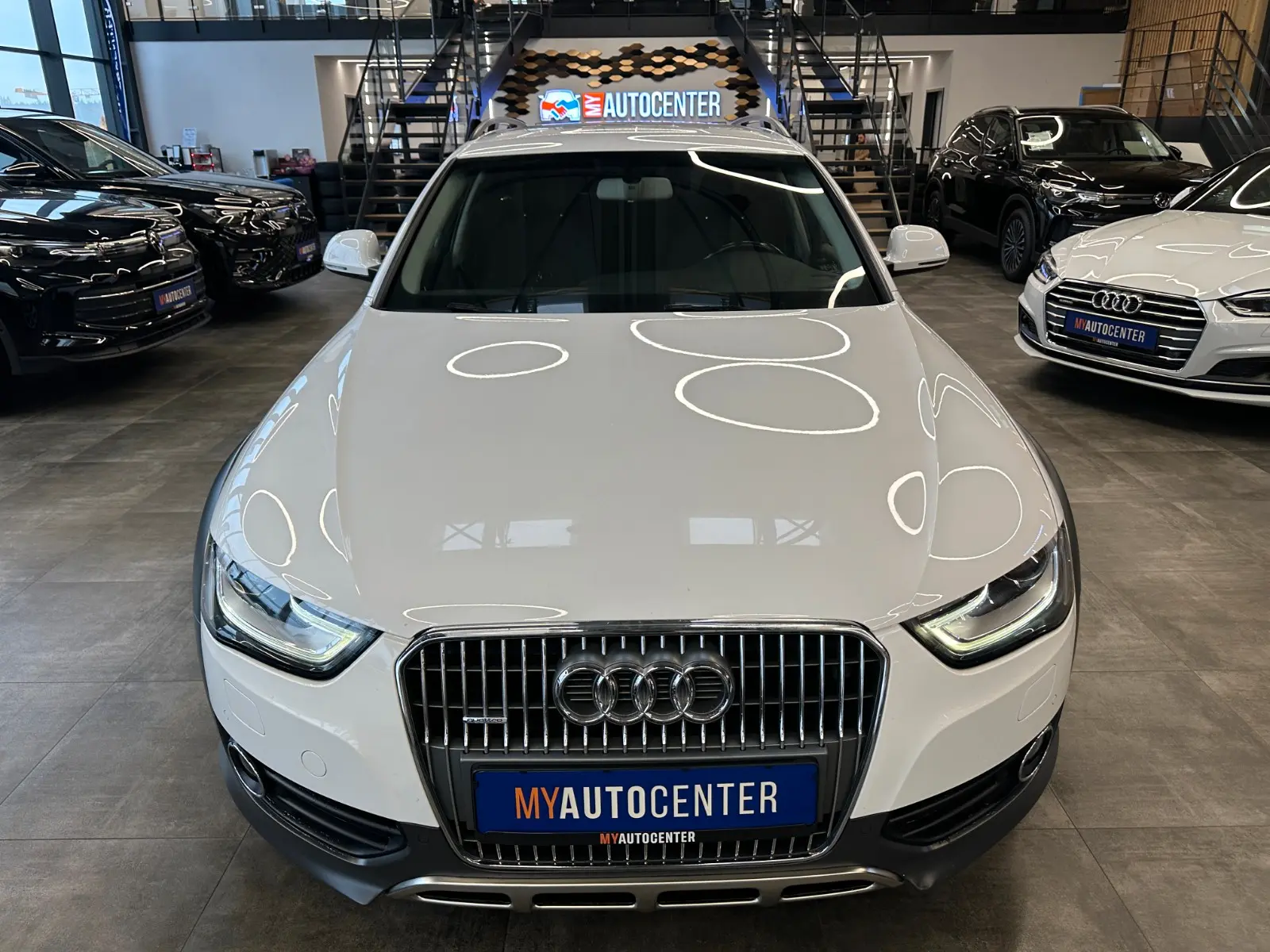 Audi A4 Allroad 2.0 TFSI quattro 211 ch • S tronic • GPS • Radars AV/AR • Régulateur • Sièges chauffants
