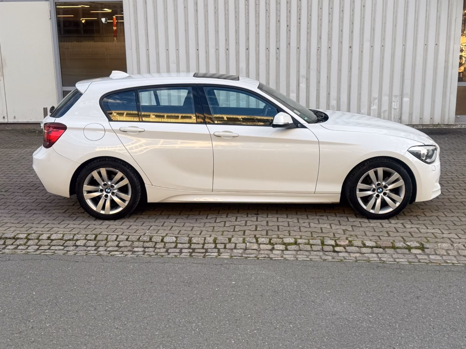 BMW 118I - BVA - M PAKET SPORTLINE - 170 CV - TOIT OUVRANT