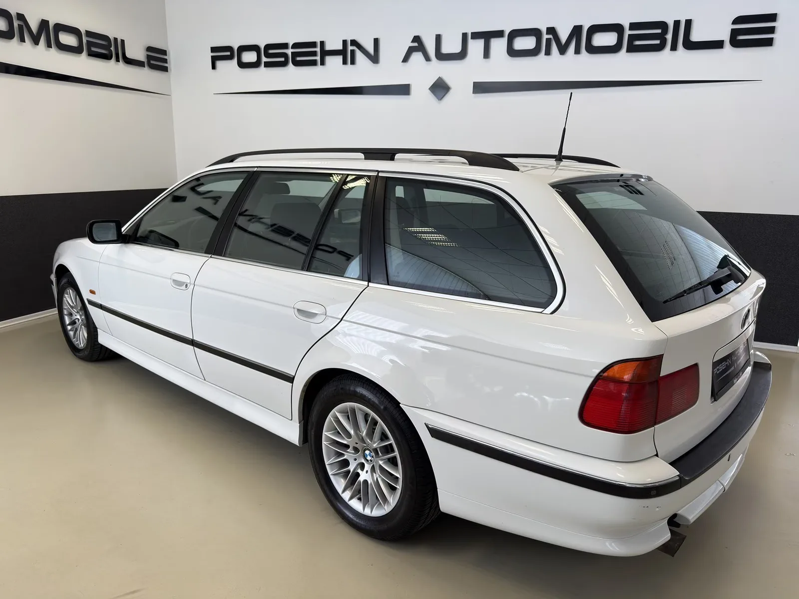 BMW 540 i TOURING 4.4 286 ch BVA - ATTELAGE - 255000 km