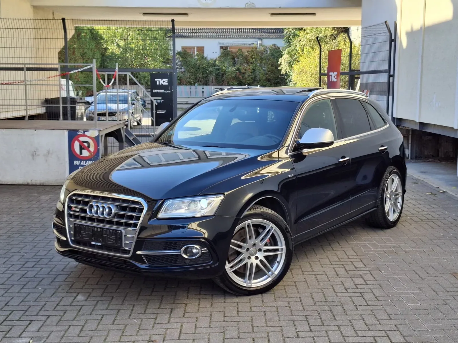 Audi SQ5 3.0 TDI competition quattro | 326 ch | BVA | Toit panoramique | Cuir | Régulateur adaptatif | GPS | Attelage