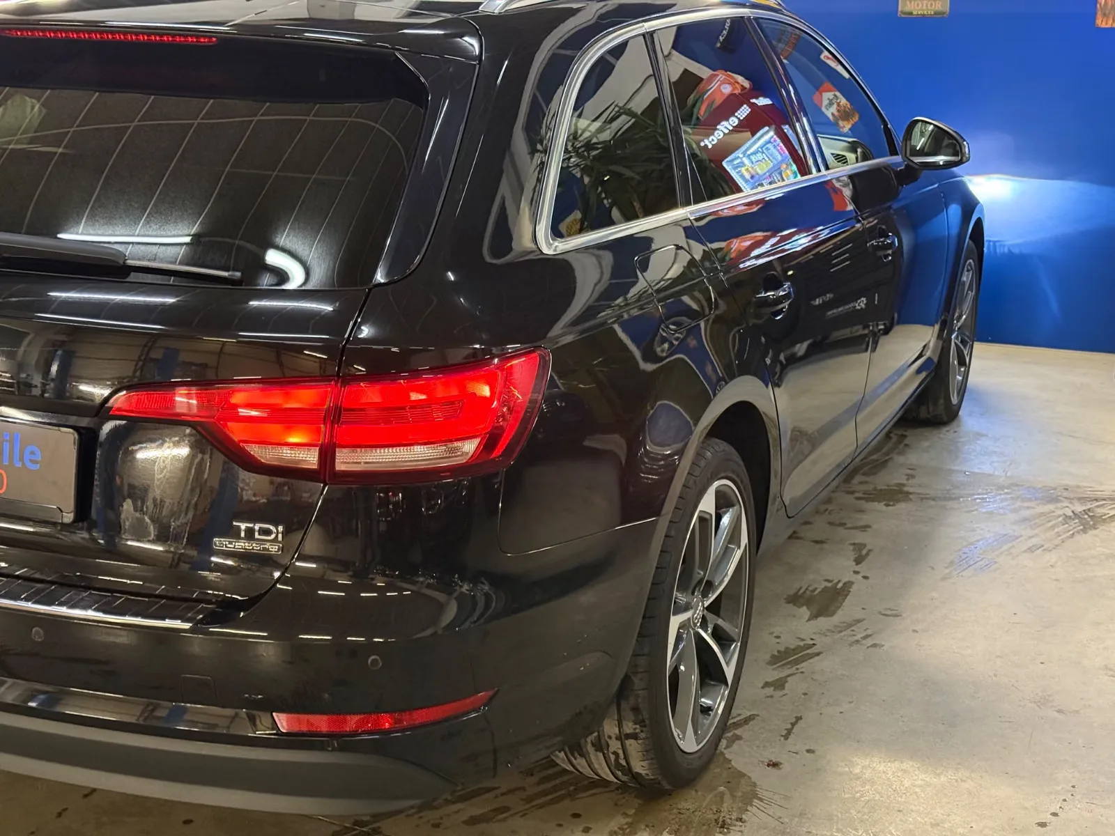 AUDI A4 AVANT 2.0 TDI 190ch QUATTRO S TRONIC - ATTELAGE PIVOTANT - GPS - XÉNON - HAYON ÉLECTRIQUE - SIÈGES CHAUFFANTS