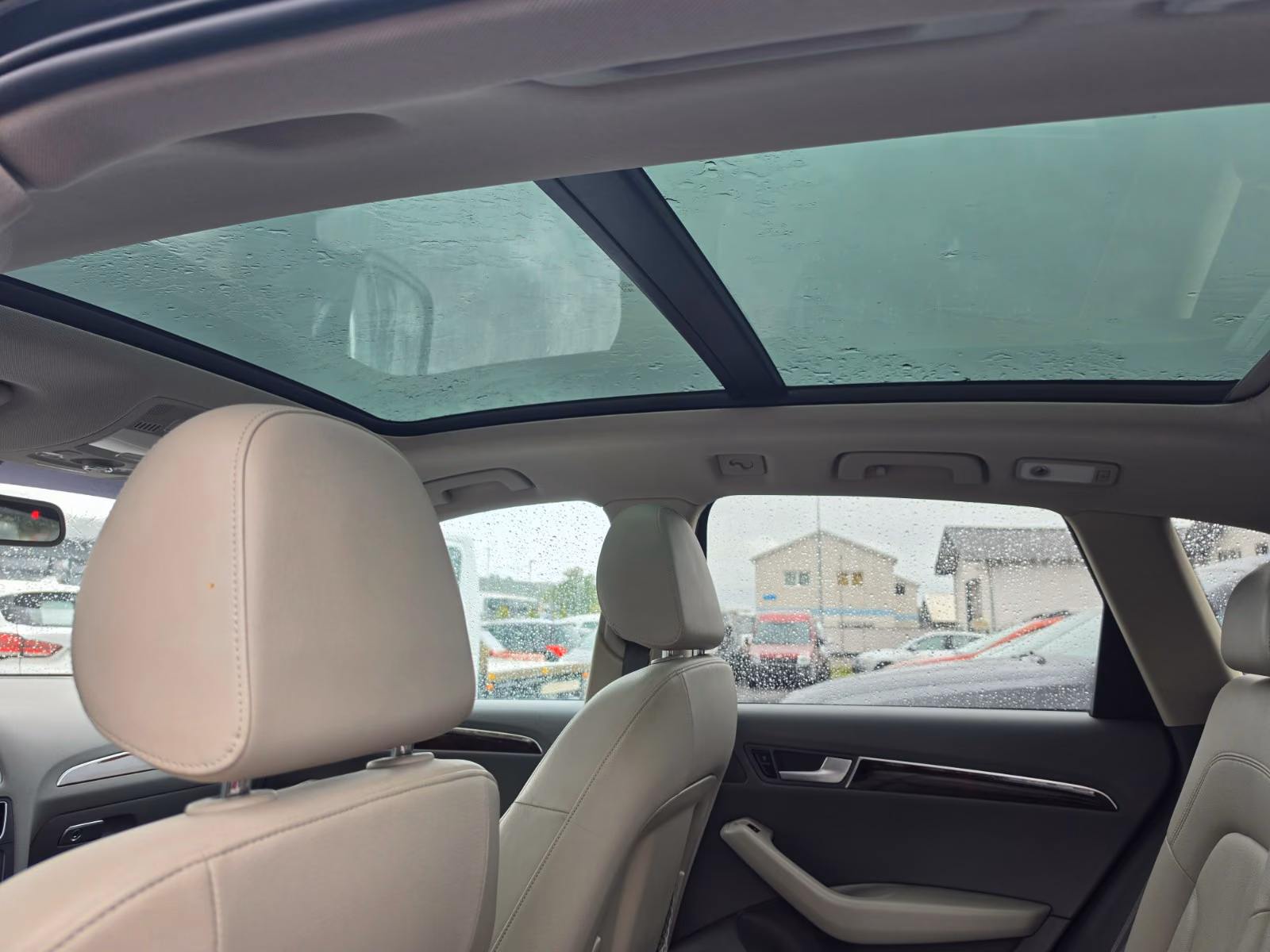 Audi Q5 2.0 TFSI quattro | 211 ch | BVA | Cuir beige | Toit panoramique | GPS | Caméra de recul | Phares xénon