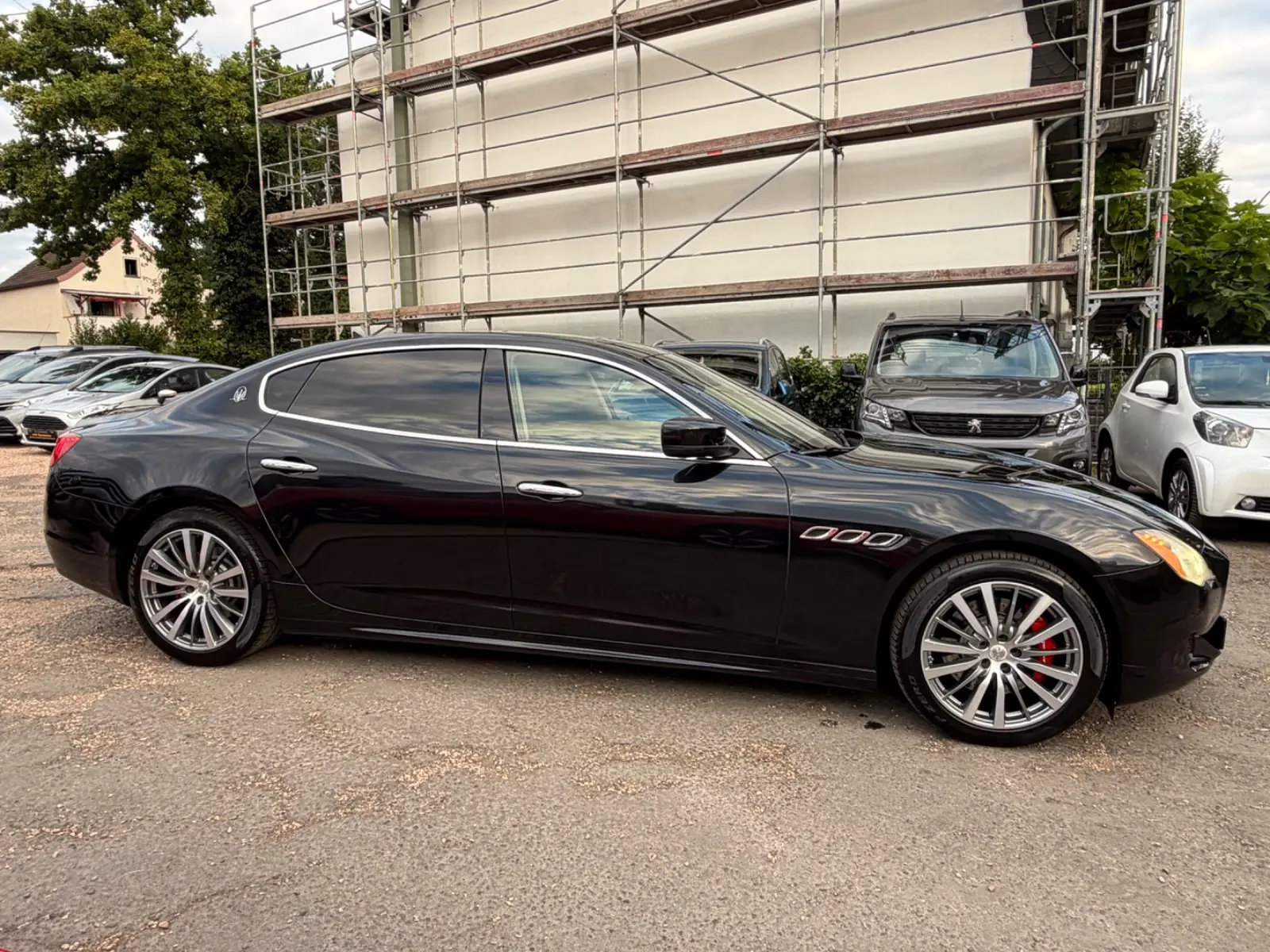 Maserati Quattroporte 3.0 V6 Diesel | 275 ch | BVA | Cuir | Toit ouvrant | Caméra | GPS | Sièges chauffants