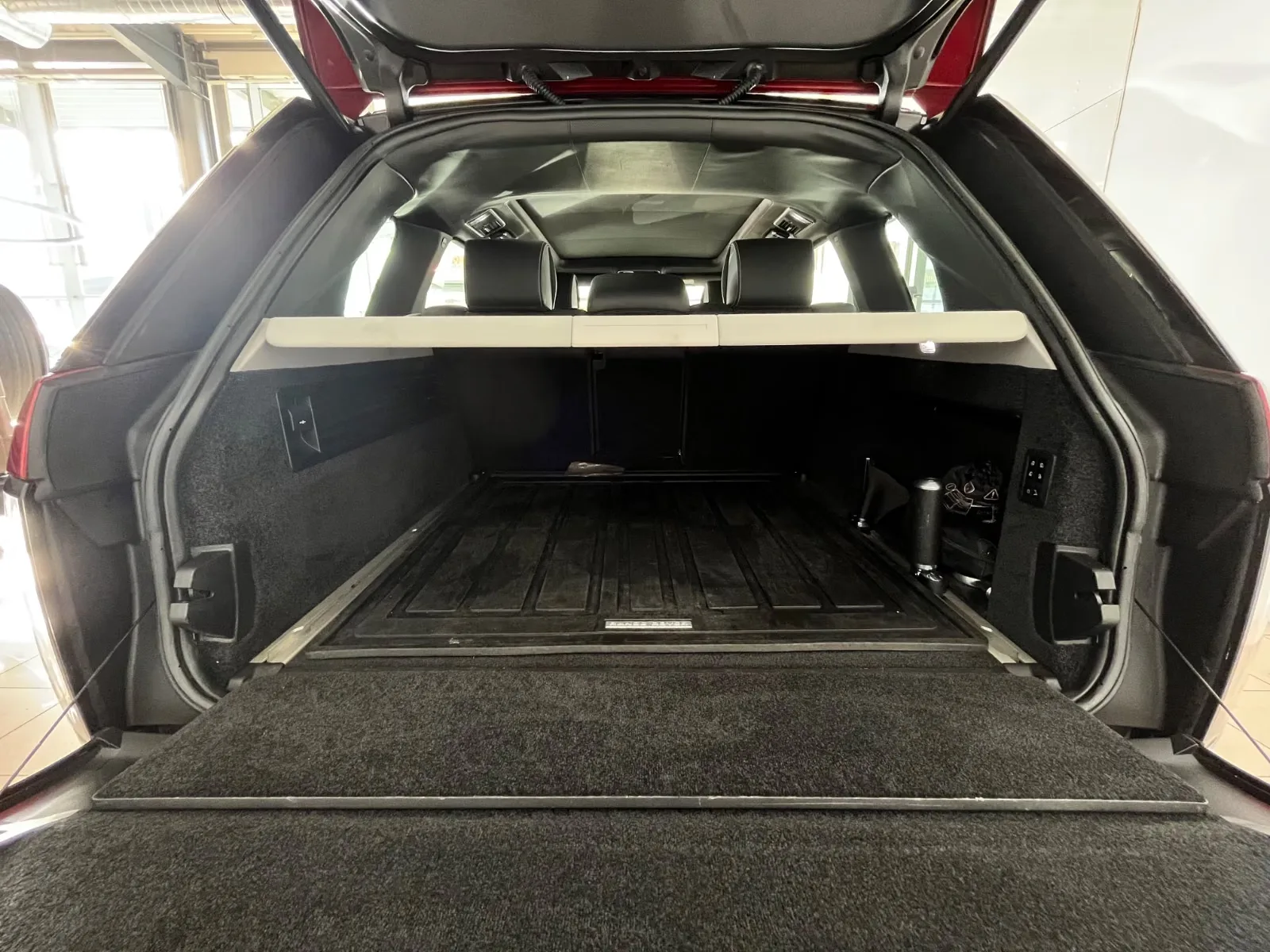 Land Rover Range Rover 5.0 V8 Autobiography | 510 ch | BVA | Toit panoramique | Meridian | Caméra 360 | Attelage | Sièges ventilés