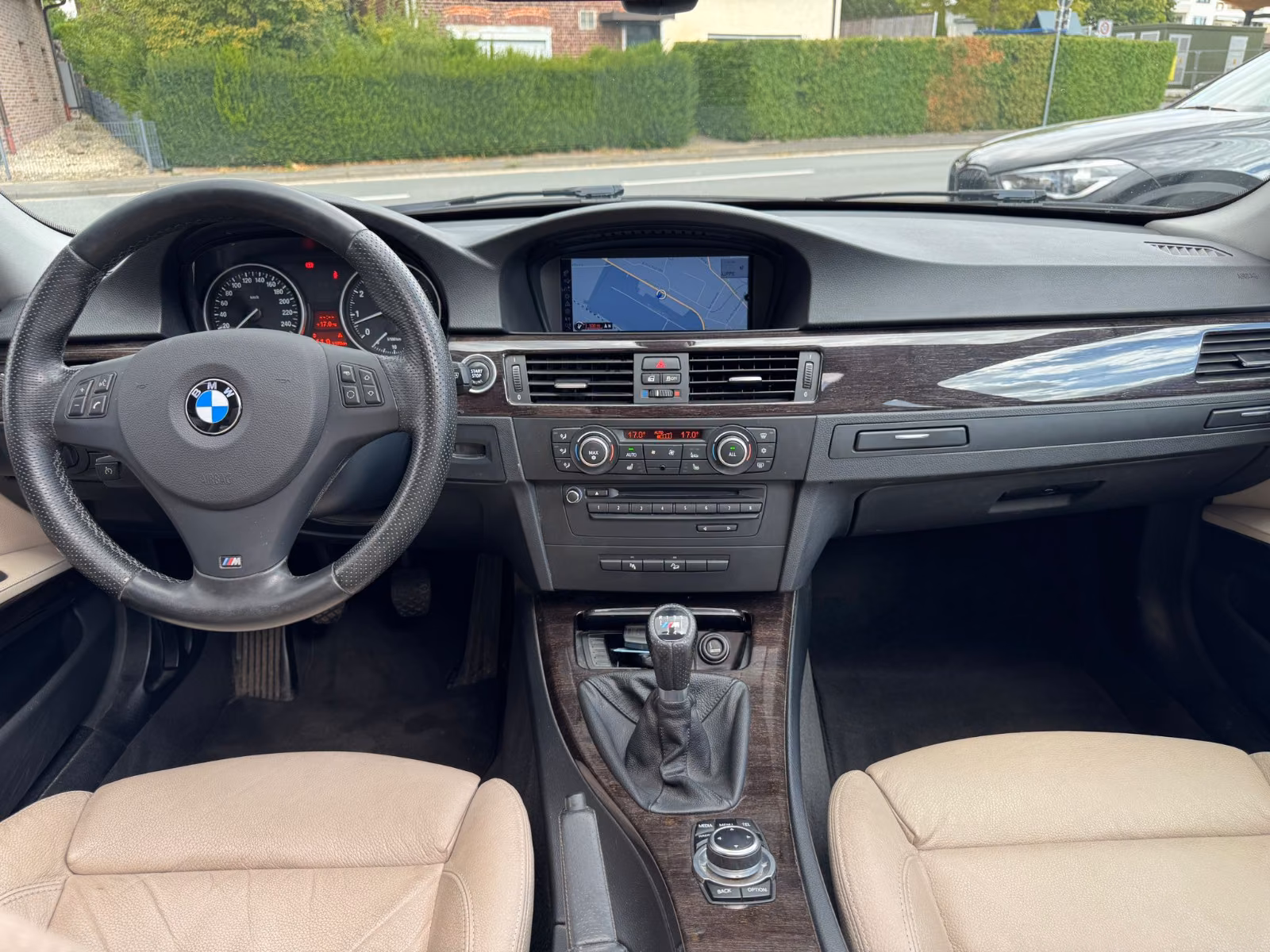 BMW 330i XDRIVE 272CH