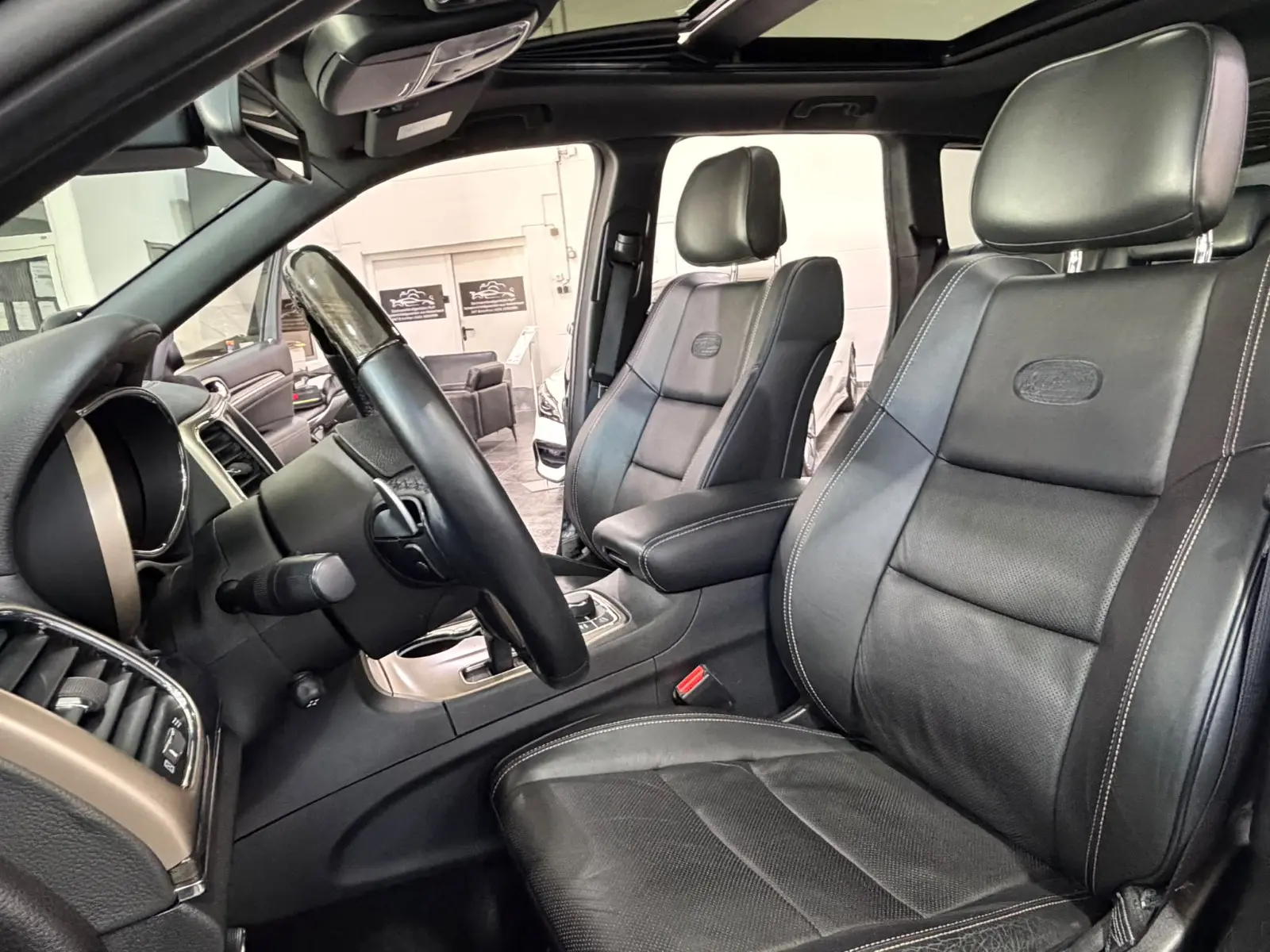 JEEP GRAND CHEROKEE | 241 ch | 4X4 | BVA |3.0 CRD OVERLAND | GPS | CUIR