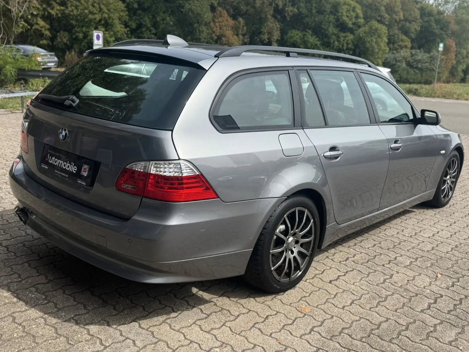 BMW Série 5 530i Touring | 272 ch | BVA | Toit panoramique | Cuir | Suspension pneumatique | GPS | Attelage